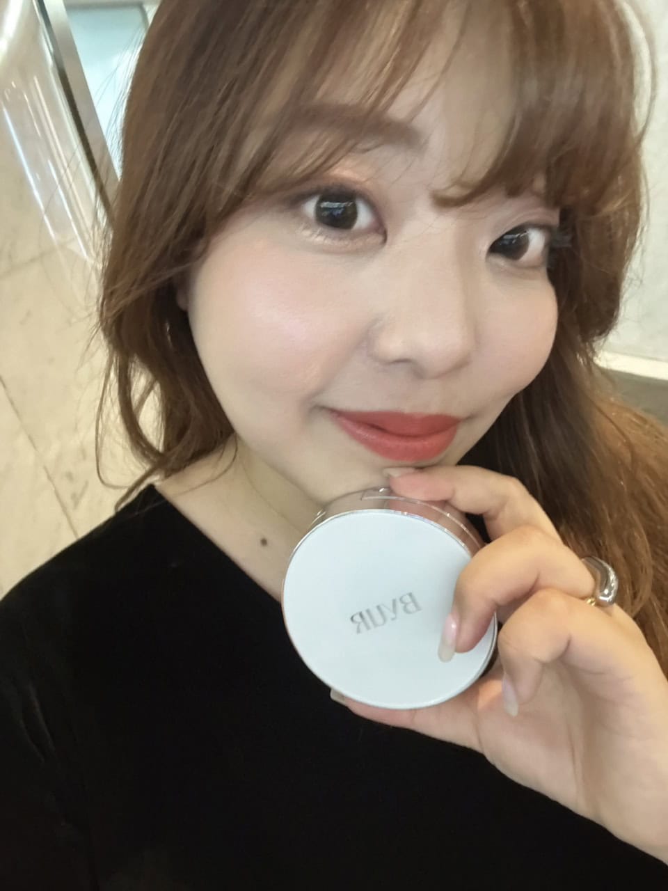 「カバー力が高いので、コンシーラー代わりにも。赤みが出てしまった部分も、重ね塗りをすればきれいにカバーしてくれます」