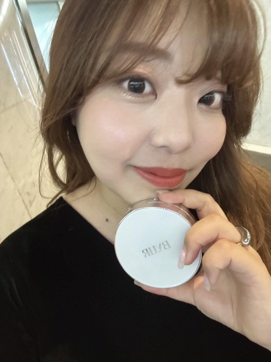 「カバー力が高いので、コンシーラー代わりにも。赤みが出てしまった部分も、重ね塗りをすればきれいにカバーしてくれます」