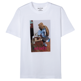 毎回楽しみなコラボTシャツ♡「フランスのカルチャー誌・StudyとのコラボT」Tシャツ¥7,920（スタディ フォー ビオトープ／共にビオトープ）