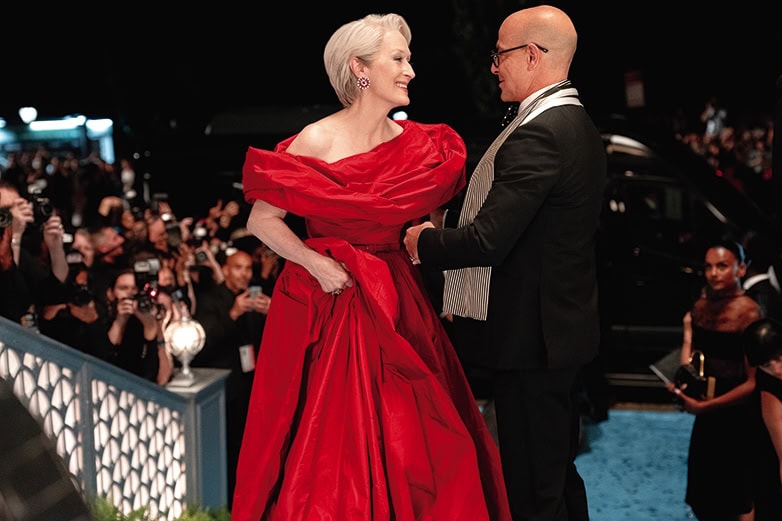 監督：デヴィッド・フランケル／原作：ローレン・ワイズバーガー（『Revenge Wears Prada: The Devil Returns』）／出演：メリル・ストリープ、アン・ハサウェイ、エミリー・ブラント、ジャスティン・セロー、ケネス・ブラナー、スタンリー・トゥッチ　ほか／配給：ウォルト・ディズニー・ジャパン／公開：5月1日より、TOHOシネマズ 日比谷ほか全国ロードショー