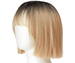 「レイヤー SO SWEET」ホワイトベージュプリン ¥4,730（AQUADOLL）※レイヤーのボブスタイルのものをカットして使用しています。