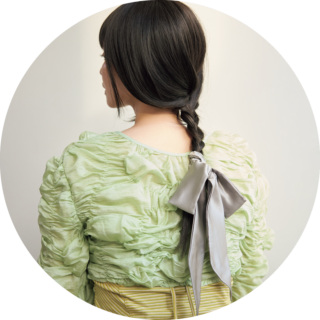 ロングだからこその、三つ編みスタイル