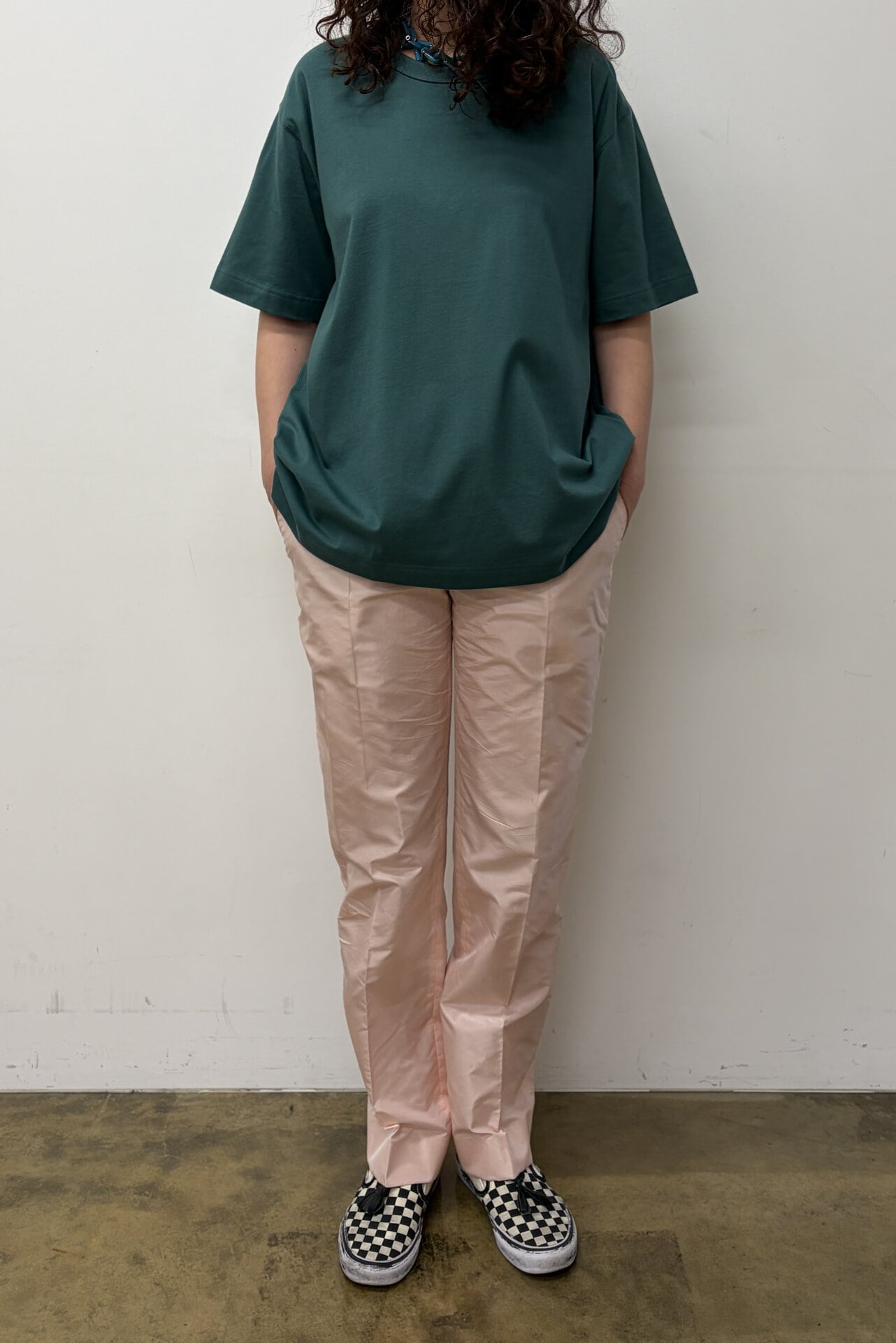 アウターTシャツ フォレストグリーン￥1,498（コンビニエンスウェア）※6月発売予定