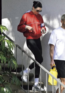 トレーニングウェアにはトマトレッドをチョイス。