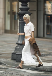 アントワープ出身の注目株、ジュリーケーゲルのスカートをいち早く取り入れるアイリス。