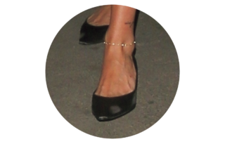 CLOSE-UP ヘイリー・ビーバーのアンクレット