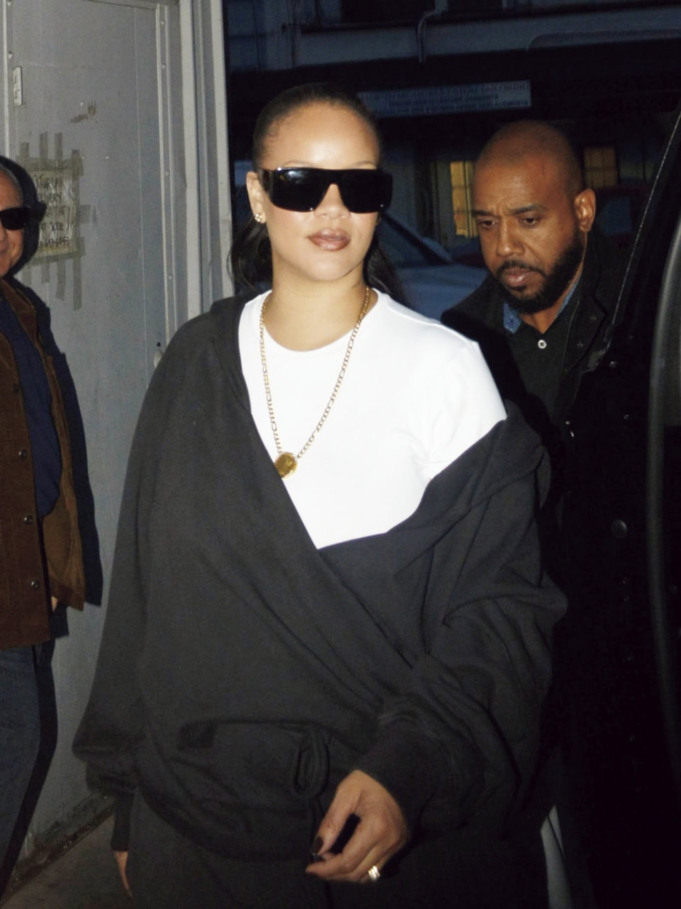 スクエアシェイプのセミオート。