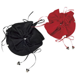 シュシュ各￥3,850（共にDisney SERIES CREATED by MUS／バロックジャパンリミテッド）