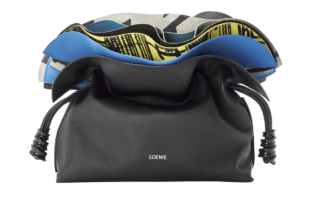 バッグ［H24.5×W30×D10.5㎝］¥793,100※予定価格（ロエベ／ロエベ ジャパン クライアントサービス）