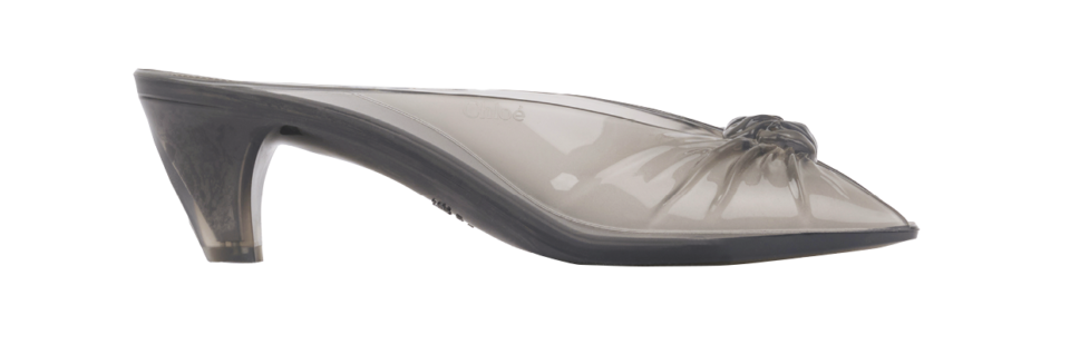 ミュール［ヒール5.5㎝］¥93,500（クロエ／クロエ カスタマーリレーションズ）