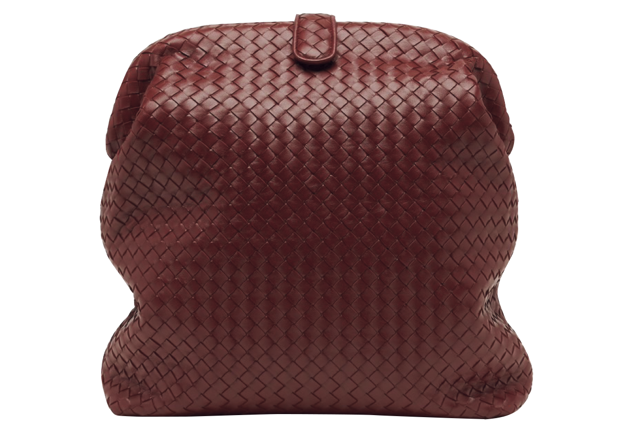 バッグ［H34×W32×D10㎝］¥946,000（ボッテガ・ヴェネタ／ボッテガ・ヴェネタ ジャパン）