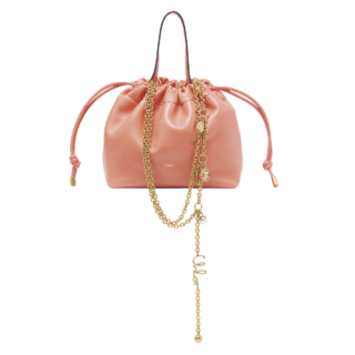 バッグ［H18×W23×D13.5㎝］¥210,100（クロエ／クロエ カスタマーリレーションズ）