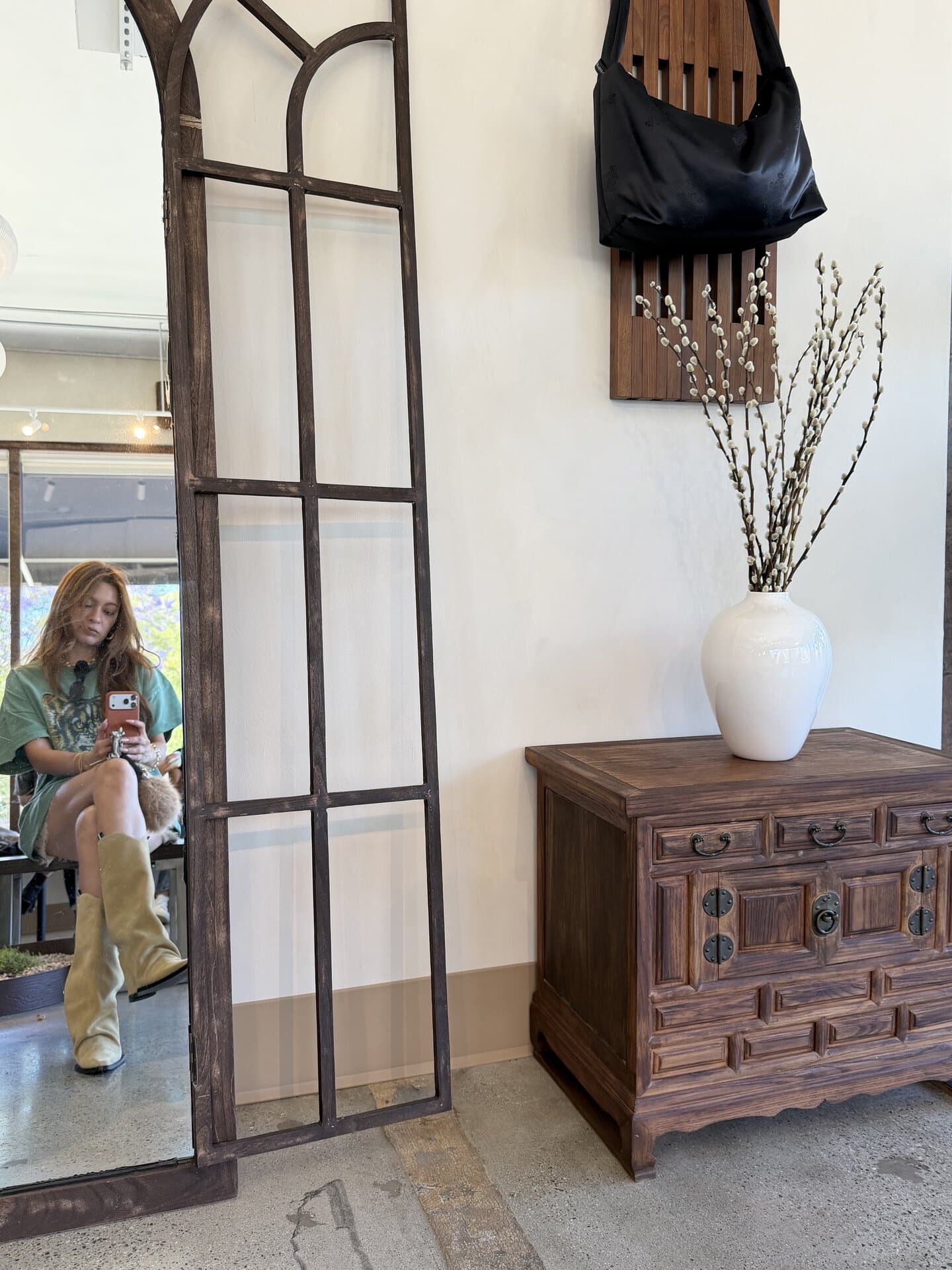 まゆみん（佐田真由美）と「MANA」とのコラボのブーツがお気に入り。