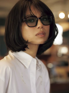 シャツ¥33,000（イウエン マトフ／ユナイテッドアローズ 渋谷スクランブルスクエア店）