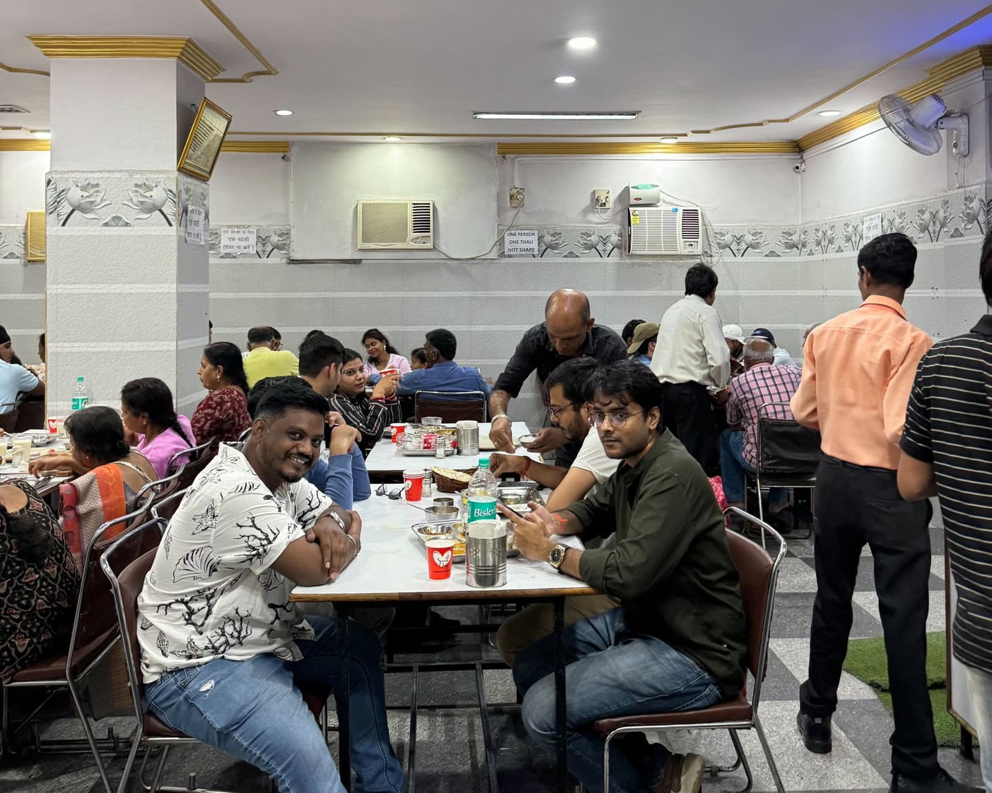 湯舟から10分で旅支度、着陸後ビザカウンターへ全力疾走！ 旅ガール清水みさと【インド】へ。