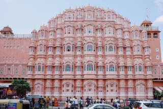 湯舟から10分で旅支度、着陸後ビザカウンターへ全力疾走！ 旅ガール清水みさと【インド】へ。