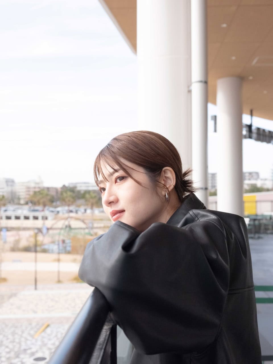 フードコートからも明石海峡大橋を見渡せる絶景が。「何時間でも眺めていたい♥」