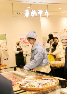 日常使いにもぴったり。帰り際に新鮮な生鮮食品を買い出し