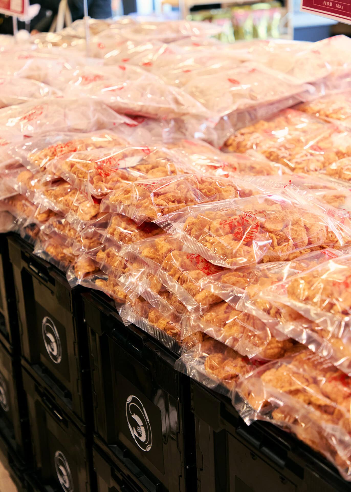 お子さんでも楽しめそうなやさしい味わいの「えびみりん揚げ」¥540が人気No.1。