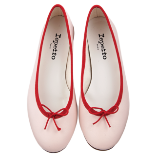 幸福感のある配色がもはや悶絶級の可愛さ。※EC限定¥67,100（レペット／ルック ブティック事業部）