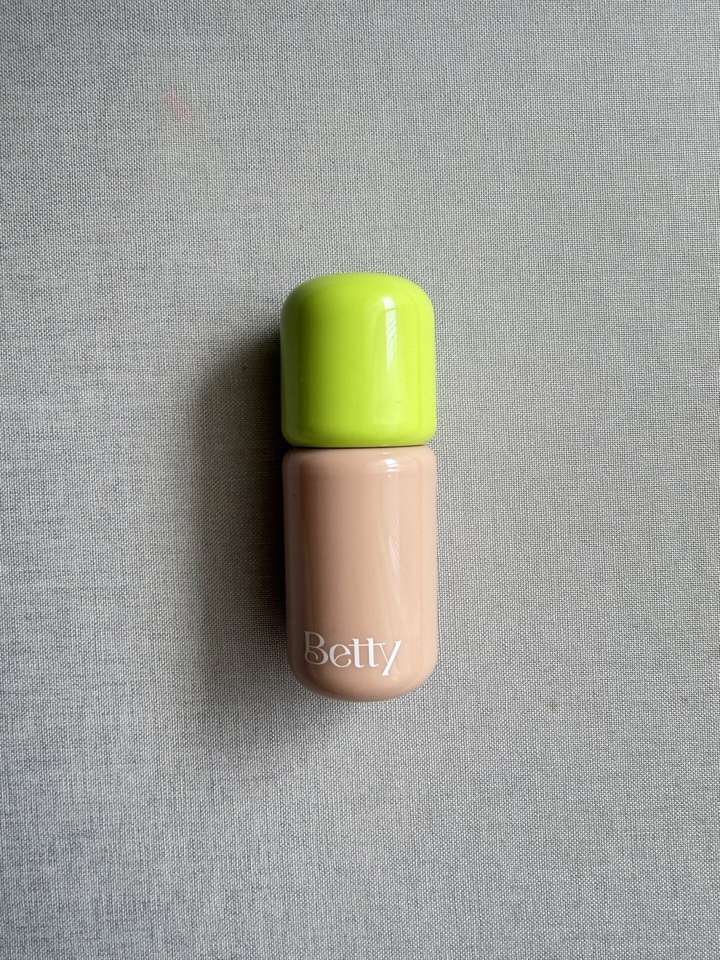 Betty Cosmetic ディアモーメントリップ 02 ネイキッドシークレット ¥1,738