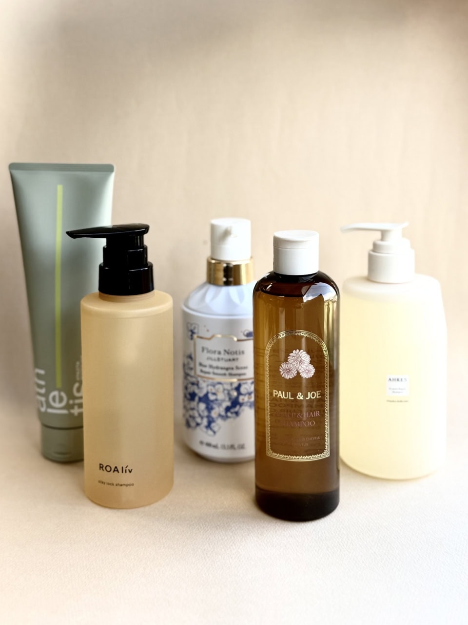 【人気ブランドヘアケア5選】バスルームを春仕様に★シャンプーだって新しく!