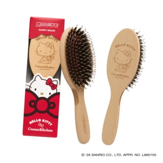 コスメキッチン ベストコスメ1位にも輝いたジョヴァンニのヘアブラシ。頭皮マッサージにもオススメです〈HELLO KITTY〉スリーキーブラシ H230×W65×D42mm ¥3,300（コスメキッチン）※5月29日発売