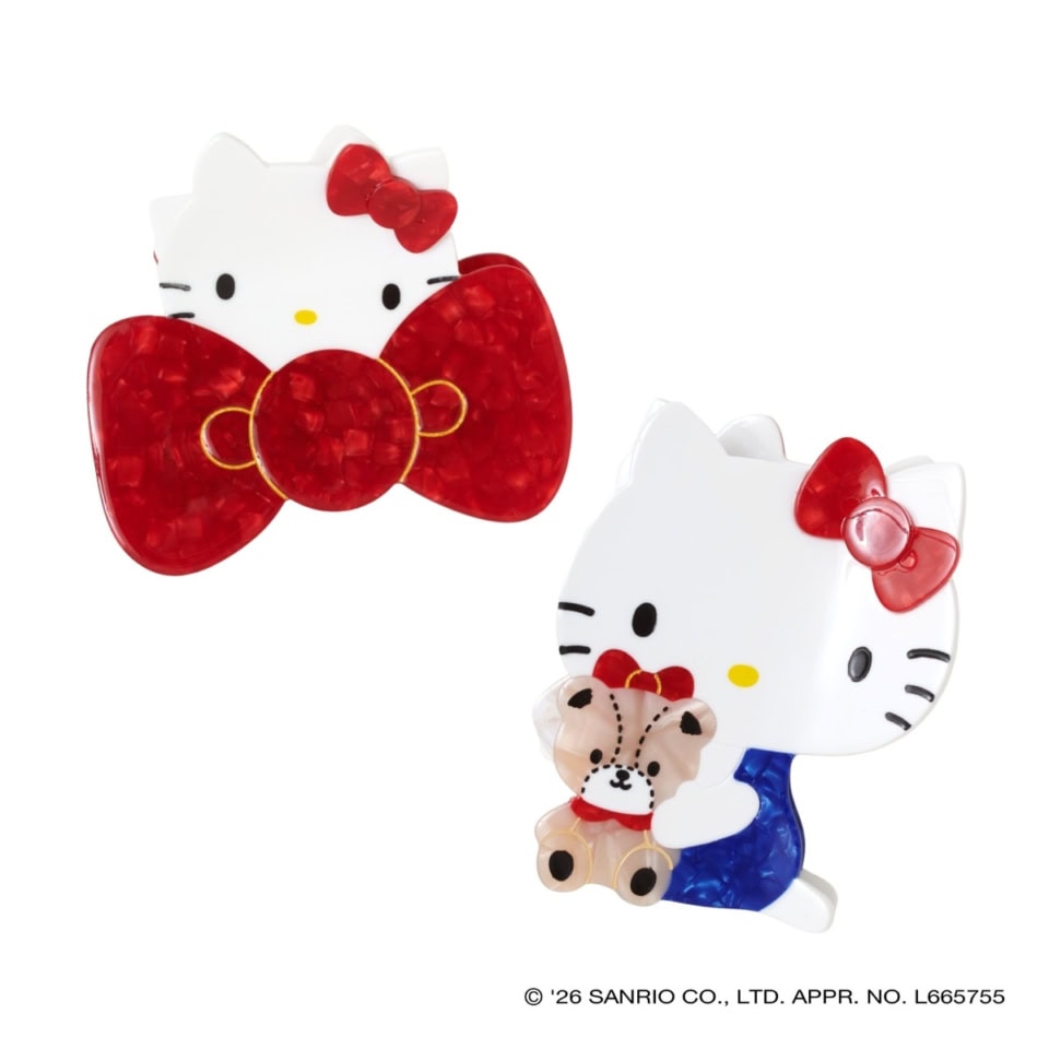 リボンから覗いた姿がなんともキュート。大きめサイズは髪をまとめるのはもちろんバッグに付けても可愛いんです。〈HELLO KITTY〉 バンスクリップ リボン/ ボディ 各¥2,970（コスメキッチン）※5月29日発売