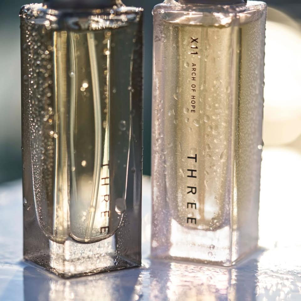 気圧や湿度で気分まで揺らぎやすい季節に。香りときらめきで、心まで晴らしてくれそうなフレグランスです。