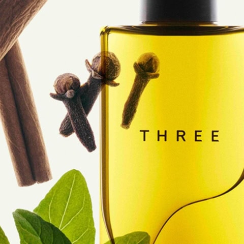 “落とすだけじゃない”THREEの新クレンジング。肌も気持ちも整う理由とは?