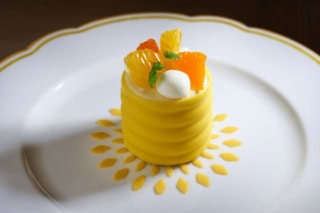 デザート ジョリー ブラッスリー シグネチャーチーズケーキ ~伝統を纏い、光あふれる明日へ~