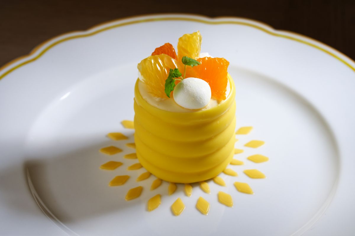 デザート　ジョリー ブラッスリー シグネチャーチーズケーキ ～伝統を纏い、光あふれる明日へ～