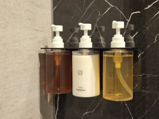 シャンプー、コンディショナー、ボディソープ、ハンドソープなどのアメニティには「uka」の「IZUシリーズ」を採用