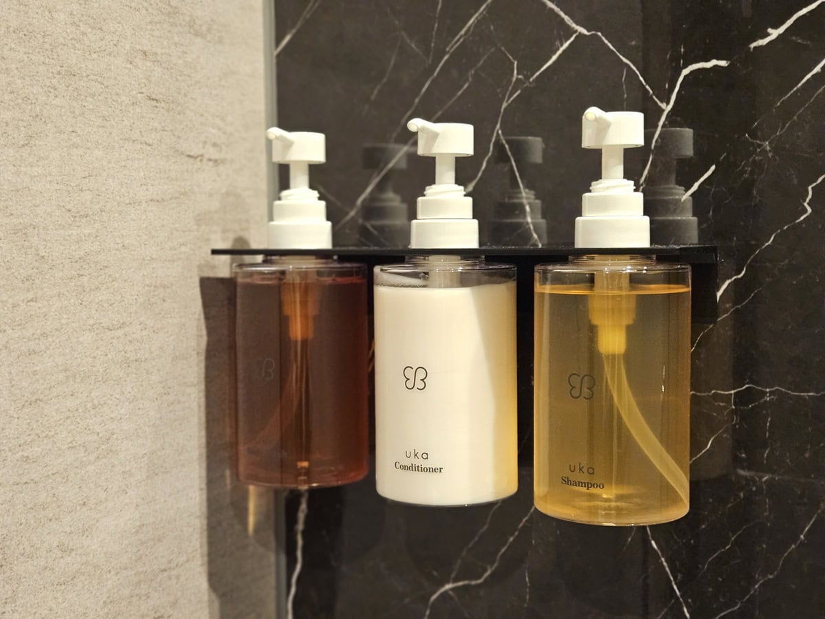 シャンプー、コンディショナー、ボディソープ、ハンドソープなどのアメニティには「uka」の「IZUシリーズ」を採用