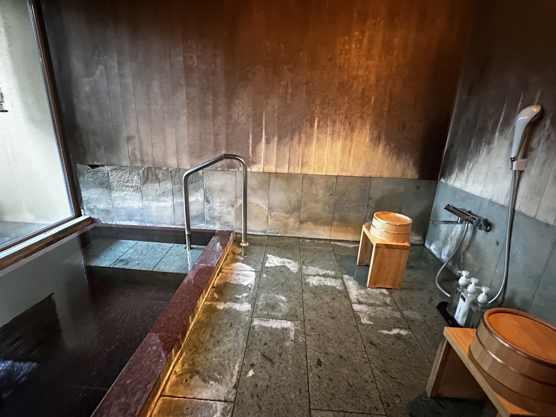 客室風呂も温泉なのも嬉しいポイント