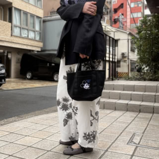 オールブラックも素敵！【シンゾーン×ミッキーマウス】トートが想像以上に洒落てます！