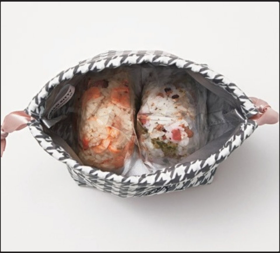 おむすび2個が入るサイズ♥