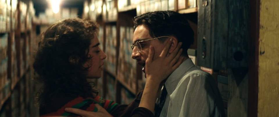 映画『マーティ・シュプリーム 世界をつかめ』ティモシー・シャラメ_オデッサ・アザイオン