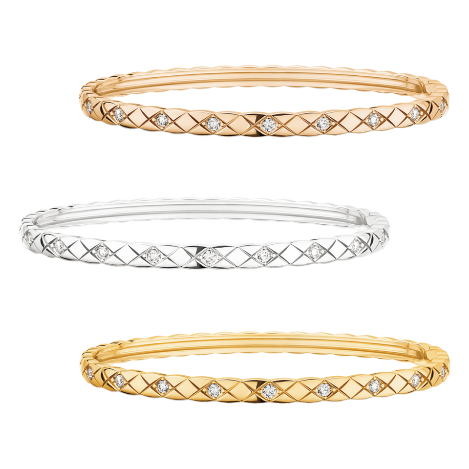 上から：〈ココ クラッシュ〉ブレスレット［BG×DIA］¥1,716,000、［WG×DIA］¥1,804,000、［YG×DIA］¥1,683,000（全てシャネル）