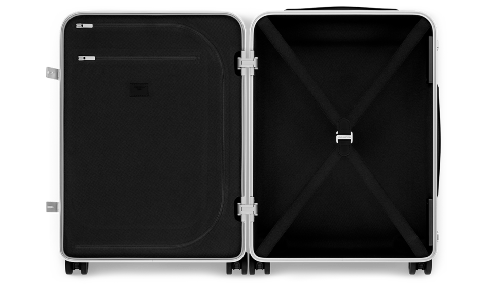 スーツケース〈スーツケース ホライゾン・アルミニウム 55〉［H55×W38×D21㎝］¥693,000※予定価格（ルイ・ヴィトン／ルイ・ヴィトン クライアントサービス）