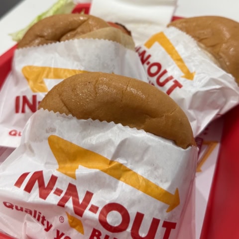 大谷翔平選手がお気に入りのプロテインバーガーって? LAの大人気ハンバーガー【インアンドアウト・バーガー】を徹底解剖!