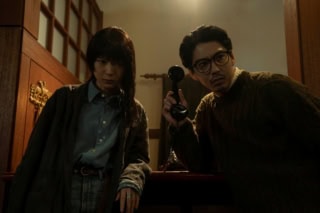 『Never After Dark／ネバーアフターダーク』 監督・脚本：デイヴ・ボイル／出演：穂志もえか、稲垣来泉、賀来賢人、吉岡睦雄、正名僕蔵、木村多江