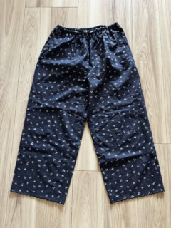 FLORAL EASY PANTSは￥28,600で購入
