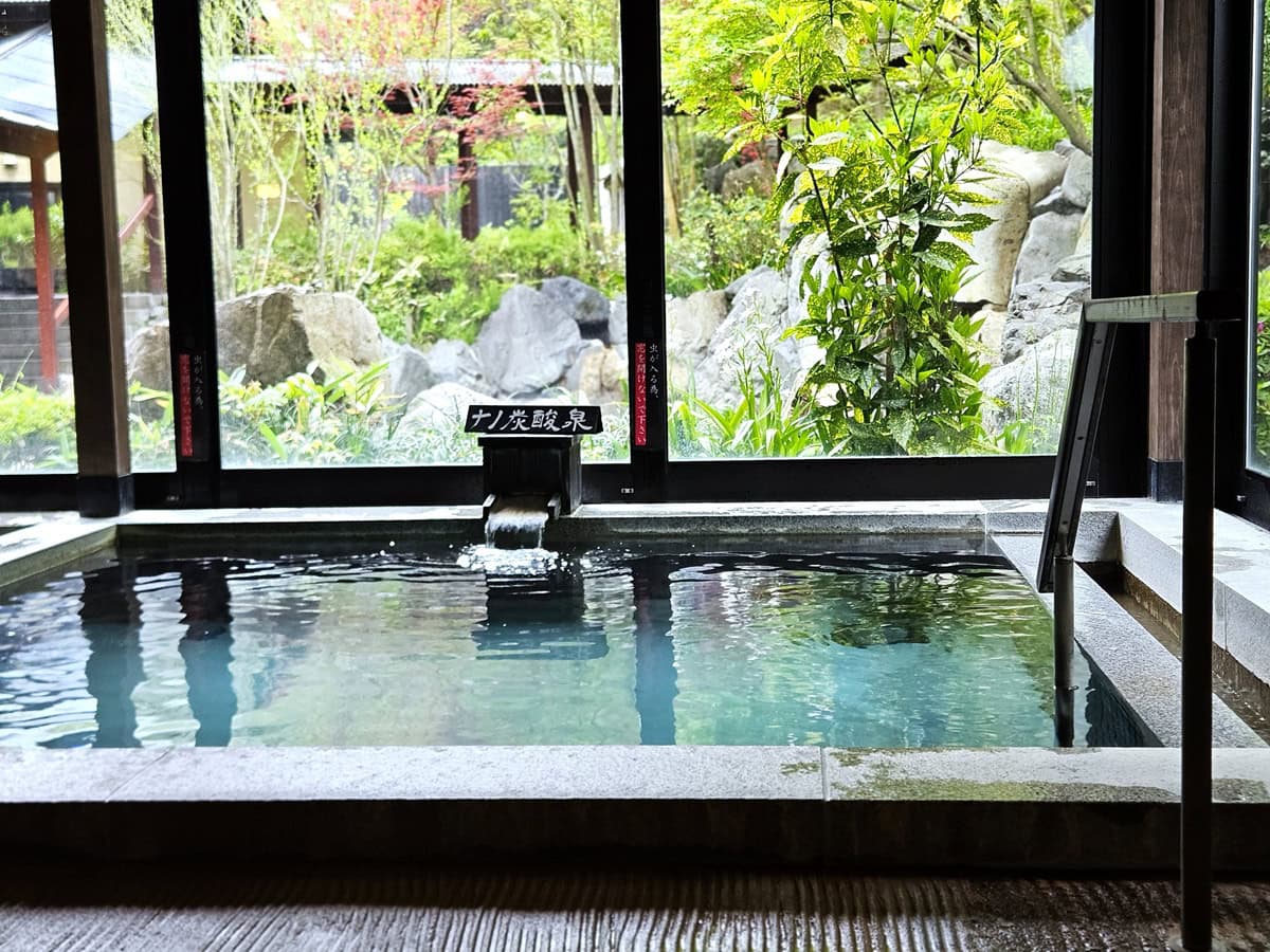 血流アップなど医療並みの効果が期待できる「高濃度ナノ炭酸泉」まで！