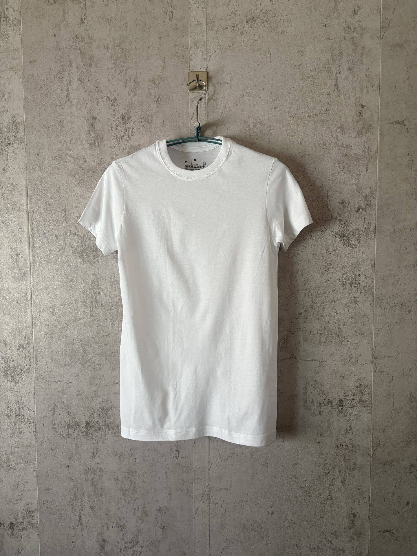 紳士　脇に縫い目のない　２枚組　クルーネック半袖Ｔシャツ※2枚組み￥1,490（無印良品）