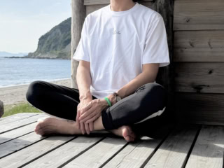 ユニセックスラインのTシャツ。動きやすくてビーチヨガにきてみました。シンプルなロゴもポイント！コンフォートジャージー クルーネックTシャツ SS～4L 7サイズ・4色展開 ￥13,200（MTG）