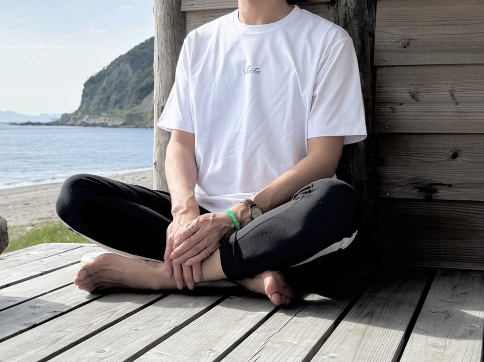 ユニセックスラインのTシャツ。動きやすくてビーチヨガにきてみました。シンプルなロゴもポイント！コンフォートジャージー クルーネックTシャツ SS～4L 7サイズ・4色展開 ￥13,200（MTG）