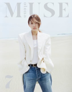 オトナミューズ7月号は5月28日(木)発売!初登場の川口春奈さんと山登りスヌーピーのバッグが目印です