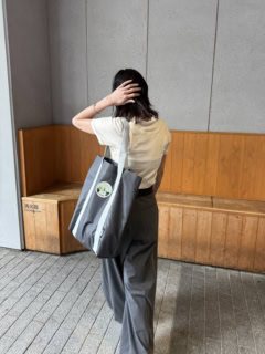 ジャーナル スタンダードのスタッフも早速!日々のスタイリングの邪魔をしないシンプルさがGOOD。