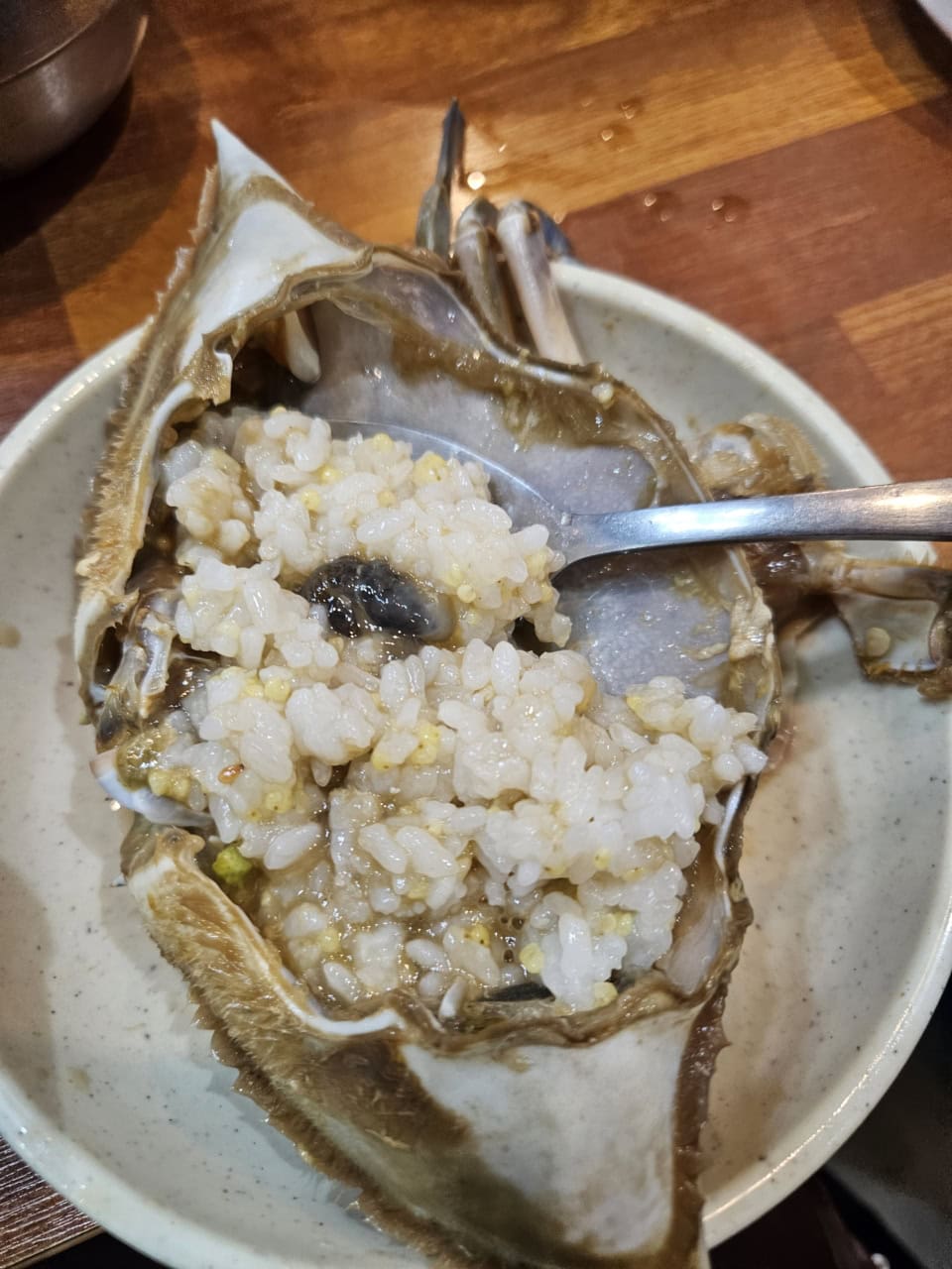 カニの甲羅にごはんを入れて美味しさを吸わせて食べることを趣味にしたいです。